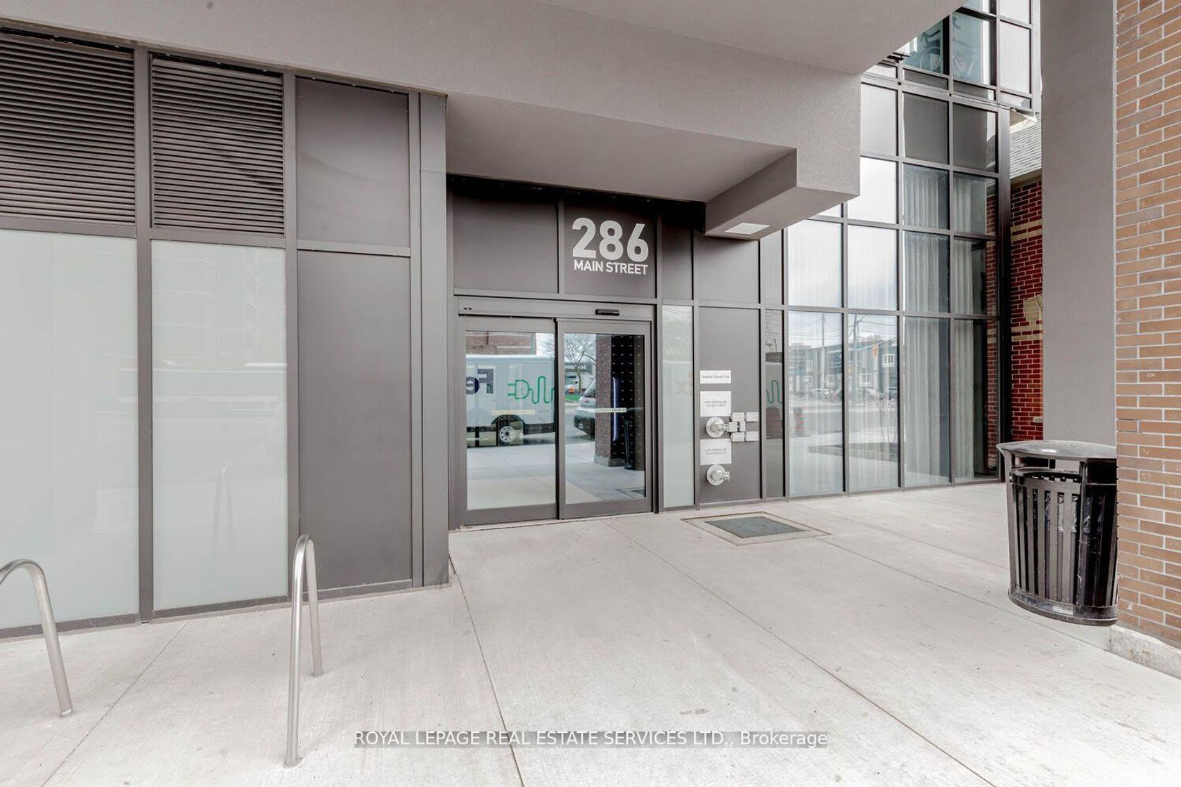 2604 - 286 Main Street, Danforth, Toronto photo number 2 2604 - 286 Main Street, Danforth, Toronto photo number 2