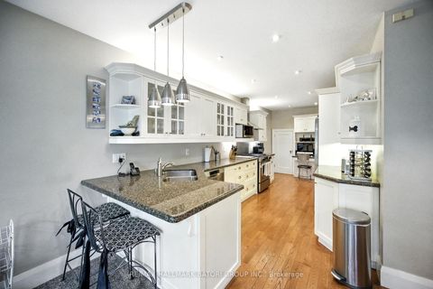 Photo 9 at 33 Burnaby Boulevard, Eglinton, Toronto