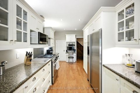 Photo 11 at 33 Burnaby Boulevard, Eglinton, Toronto