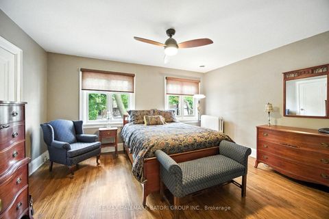 Photo 16 at 33 Burnaby Boulevard, Eglinton, Toronto
