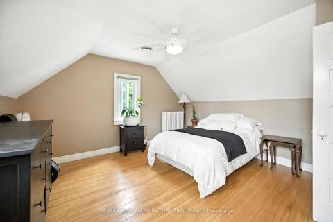 Photo 20 at 33 Burnaby Boulevard, Eglinton, Toronto