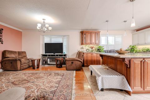 Photo 5 at 192 King Road, Oak Ridges, Richmond Hill