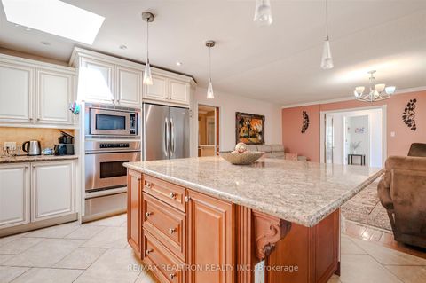 Photo 7 at 192 King Road, Oak Ridges, Richmond Hill
