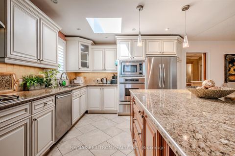 Photo 8 at 192 King Road, Oak Ridges, Richmond Hill