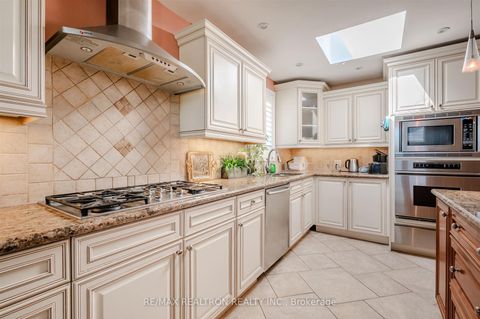 Photo 9 at 192 King Road, Oak Ridges, Richmond Hill