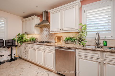 Photo 10 at 192 King Road, Oak Ridges, Richmond Hill