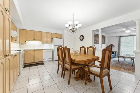 Photo 3 at 307 - 2502 Rutherford Road, Maple, Vaughan