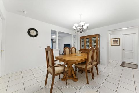 Photo 4 at 307 - 2502 Rutherford Road, Maple, Vaughan