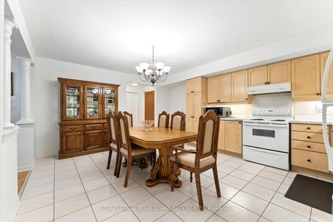 Photo 5 at 307 - 2502 Rutherford Road, Maple, Vaughan