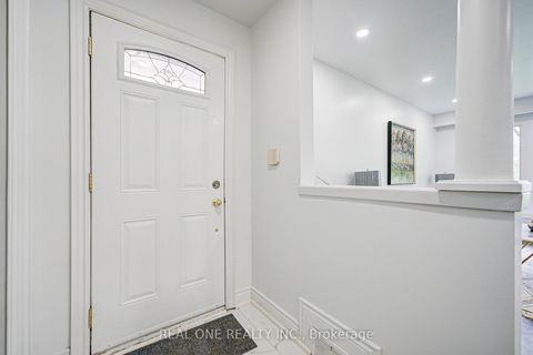 Photo 3 at 68 Laverock Avenue, Mill Pond, Richmond Hill