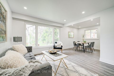 Photo 8 at 68 Laverock Avenue, Mill Pond, Richmond Hill