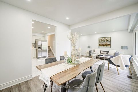Photo 12 at 68 Laverock Avenue, Mill Pond, Richmond Hill