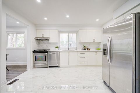 Photo 14 at 68 Laverock Avenue, Mill Pond, Richmond Hill