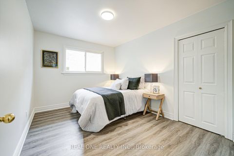 Photo 26 at 68 Laverock Avenue, Mill Pond, Richmond Hill