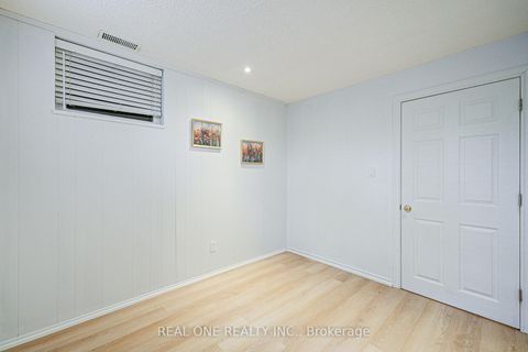 Photo 38 at 68 Laverock Avenue, Mill Pond, Richmond Hill