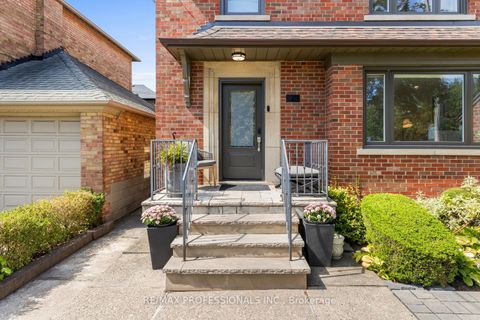 Photo 1 at 278 Rumsey Road, Leaside, Toronto