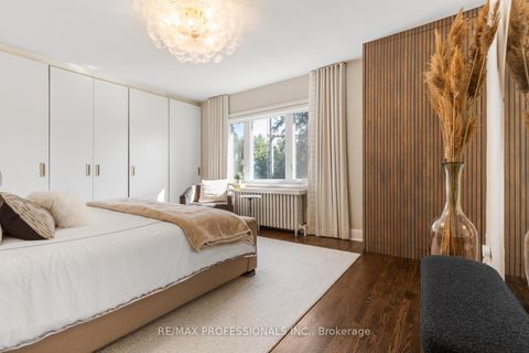 Photo 19 at 278 Rumsey Road, Leaside, Toronto