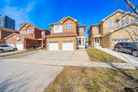 Photo 1 at 40 Rochefort Drive, Flemingdon Park, Toronto
