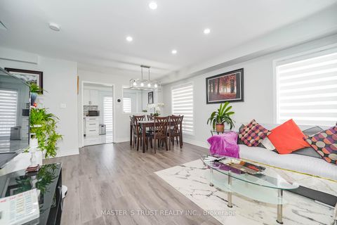 Photo 5 at 40 Rochefort Drive, Flemingdon Park, Toronto