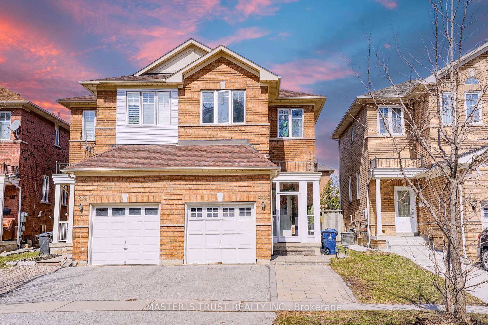 40 Rochefort Drive, Flemingdon Park, Toronto 