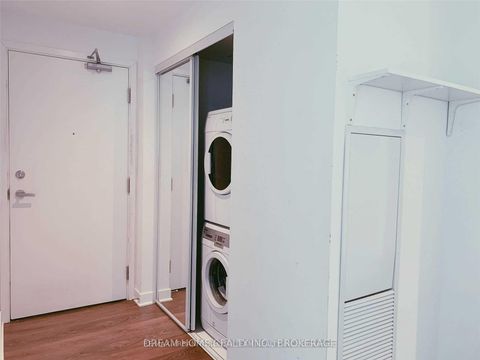Photo 10 at 4203 - 15 Grenville Street, Bay Street Corridor, Toronto