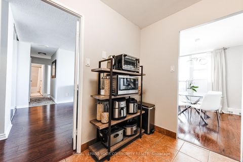 Photo 8 at 901 - 3390 Weston Road N, Humbermede, Toronto