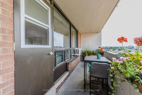 Photo 27 at 901 - 3390 Weston Road N, Humbermede, Toronto