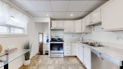 Photo 4 at 48 Acorn Avenue, City Centre West, Toronto