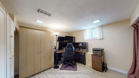 Photo 18 at 48 Acorn Avenue, City Centre West, Toronto