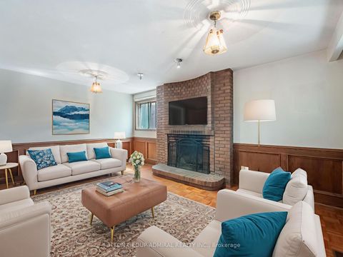 Photo 11 at 150 Maybourne Avenue, Birchmount, Toronto