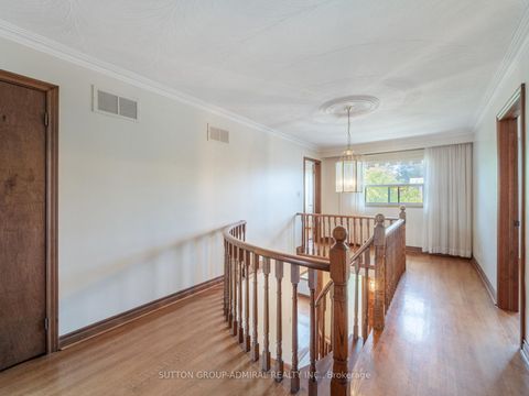 Photo 15 at 150 Maybourne Avenue, Birchmount, Toronto