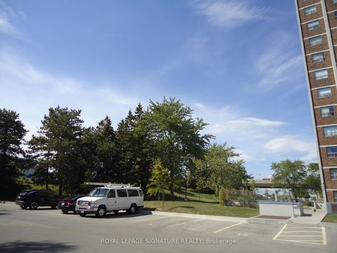 Photo 19 at 1401 - 301 Prudential Drive, Dorset Park, Toronto