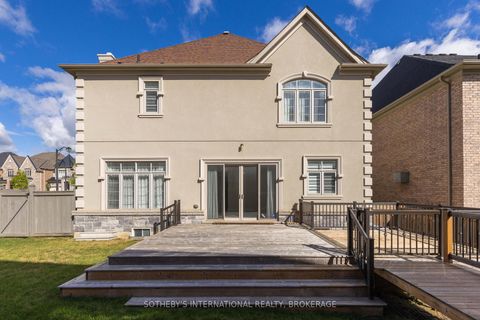 Photo 9 at 33 Conger Street, Maple, Vaughan