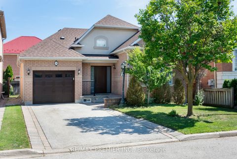 Photo 0 at 36 Toulon Crescent, Vellore Village, Vaughan