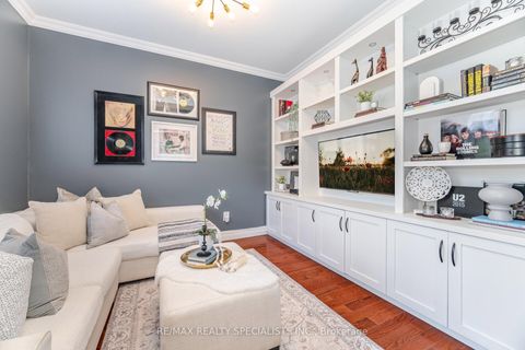 Photo 4 at 7 Twenty Ninth Street, Long Branch, Toronto