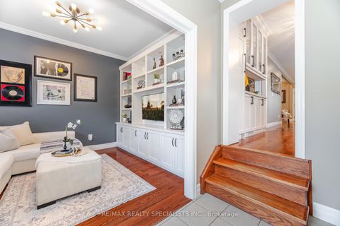 Photo 5 at 7 Twenty Ninth Street, Long Branch, Toronto