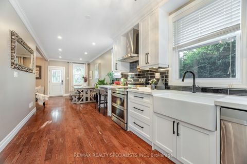 Photo 7 at 7 Twenty Ninth Street, Long Branch, Toronto