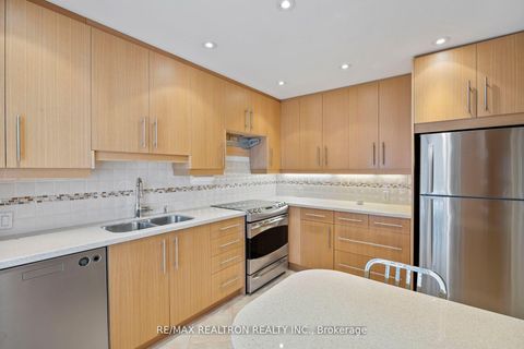 Photo 4 at 1364 Avenue Road, Lawrence Park South, Toronto