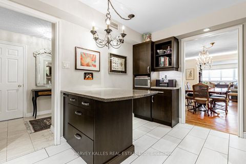 Photo 11 at 906 - 65 Spring Garden Avenue, Willowdale East, Toronto