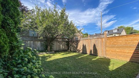 Photo 40 at 8 Gertrude Place, Danforth, Toronto