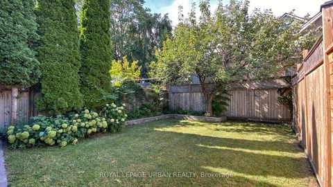 Photo 41 at 8 Gertrude Place, Danforth, Toronto