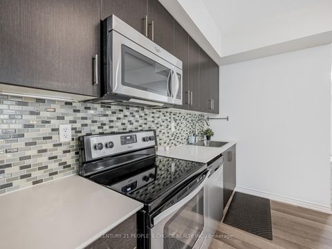 Photo 7 at 32 - 120 Twenty Fourth Street, Long Branch, Toronto