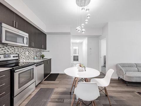 Photo 9 at 32 - 120 Twenty Fourth Street, Long Branch, Toronto