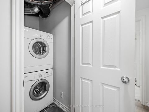 Photo 24 at 32 - 120 Twenty Fourth Street, Long Branch, Toronto