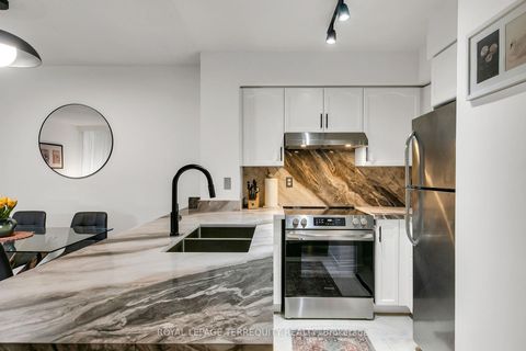 Photo 11 at 501 - 253 Merton Street, Mount Pleasant West, Toronto