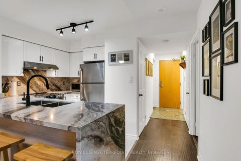Photo 12 at 501 - 253 Merton Street, Mount Pleasant West, Toronto