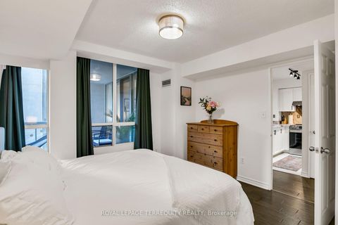 Photo 15 at 501 - 253 Merton Street, Mount Pleasant West, Toronto