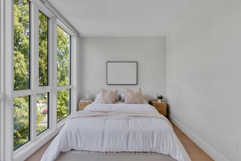 Photo 29 at 167 Sammon Avenue, East York, Toronto