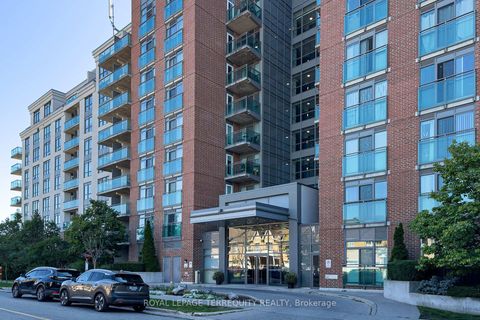 Photo 2 at 515 - 120 Dallimore Circle, Don Mills, Toronto