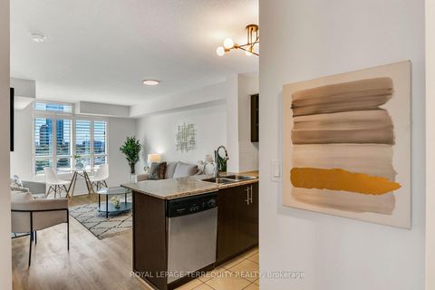 Photo 5 at 515 - 120 Dallimore Circle, Don Mills, Toronto